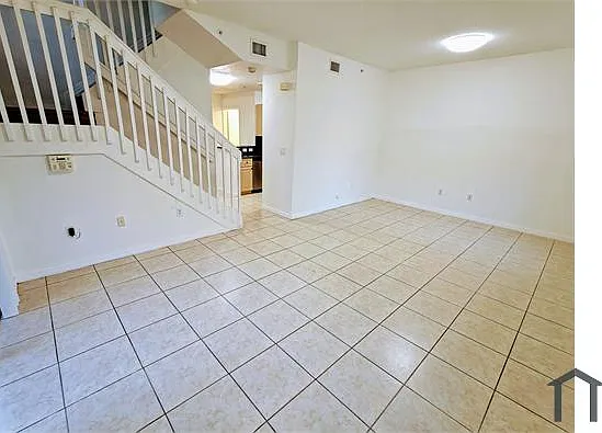 1035 SW 144th Ave — Photo 9