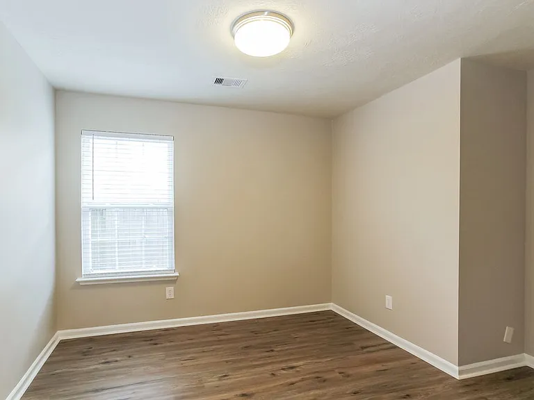 8138 Sanders Glen Ln — Photo 14