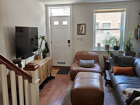3rd image of 1604 Kater St