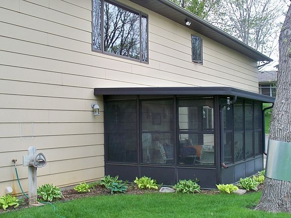 3rd image of 1601 W Latoka Dr