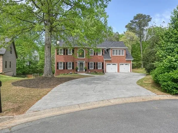 3130 Crestmont Way NW, Kennesaw, GA 30152