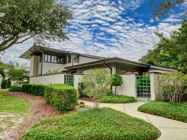 1308 Edgewater Club Rd APT 18, Wilmington, NC 28411
