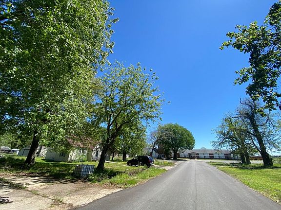 5th image of 319 E Dawson Ave
