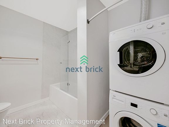 5th image of 2717 Western Ave APT 622