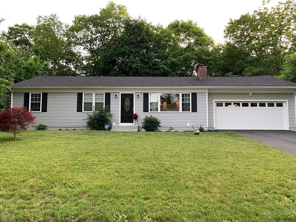 1st image of 14 Crestdale Dr