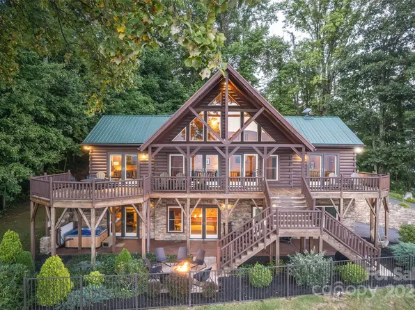 43 Stone Hill Trl, Maggie Valley, NC 28751