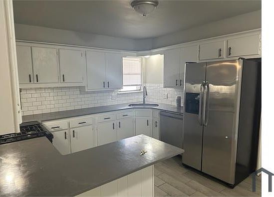 4th image of 9113 NE 45th St