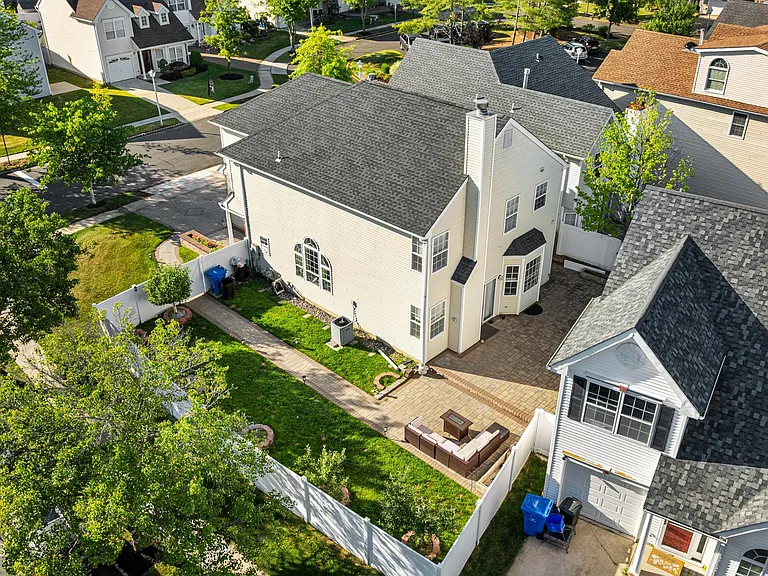 41 Tall Oaks Ct — Photo 58