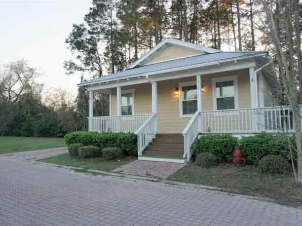 319 Raven Ln, Panama City, FL 32404