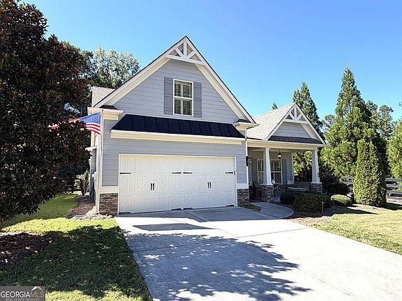 3rd image of 22 Hawthorne Ridge Cir