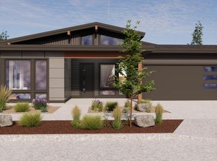 3027 NW Polarstar Ave, Bend, OR 97703