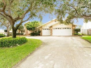 6110 Bayou Grande Blvd NE, Saint Petersburg, FL 33703
