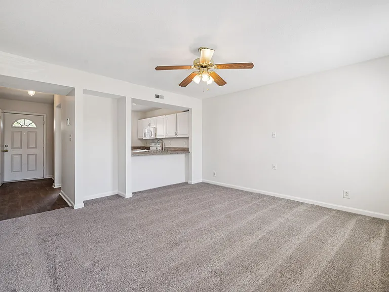 Legacy Village — Photo 115