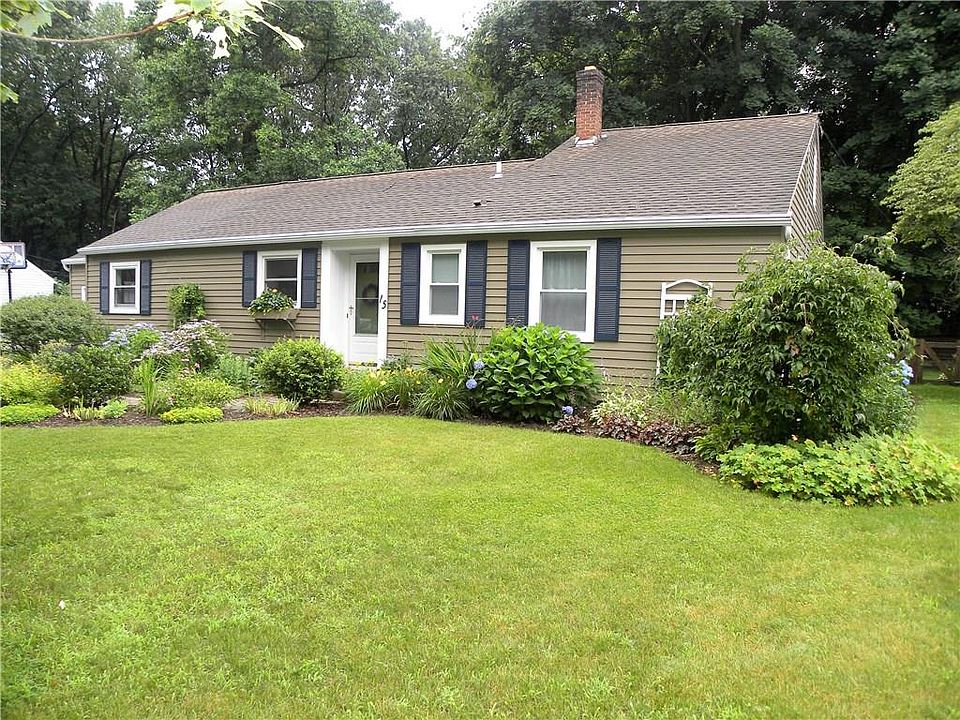 1st image of 15 Glen Cir