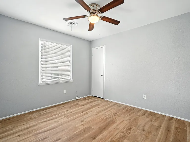 5107 Durango Dr — Photo 12