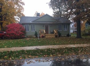 210 Brown St, Brighton, IL 62012