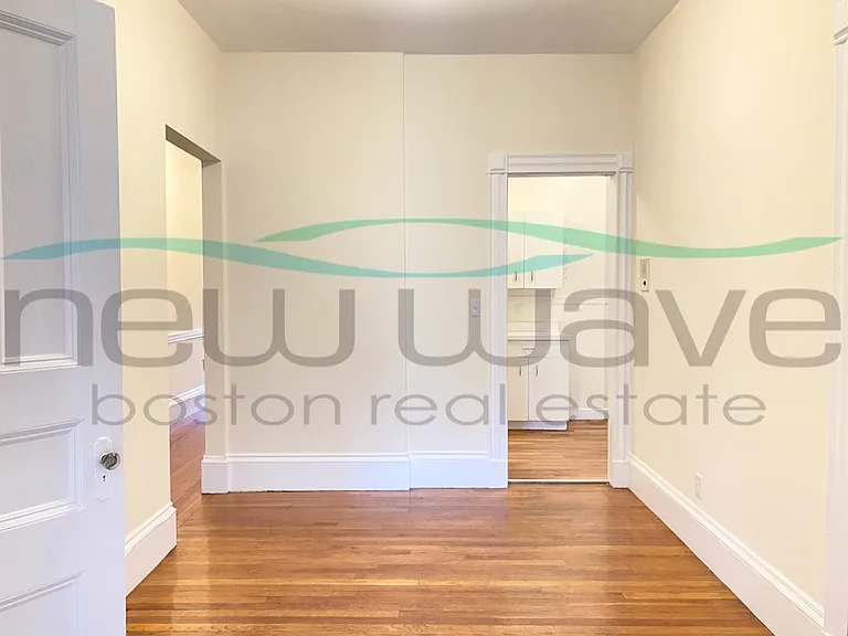 504 Beacon St #25 — Photo 8