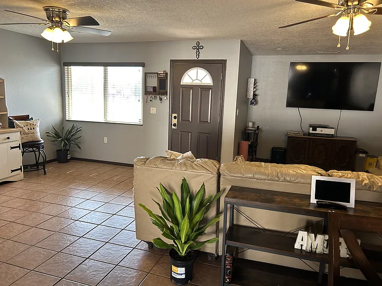 1140 Yerba Rd SW — Photo 4
