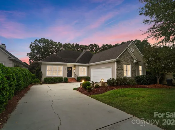 4119 Fairway Downs Ct, Charlotte, NC 28277