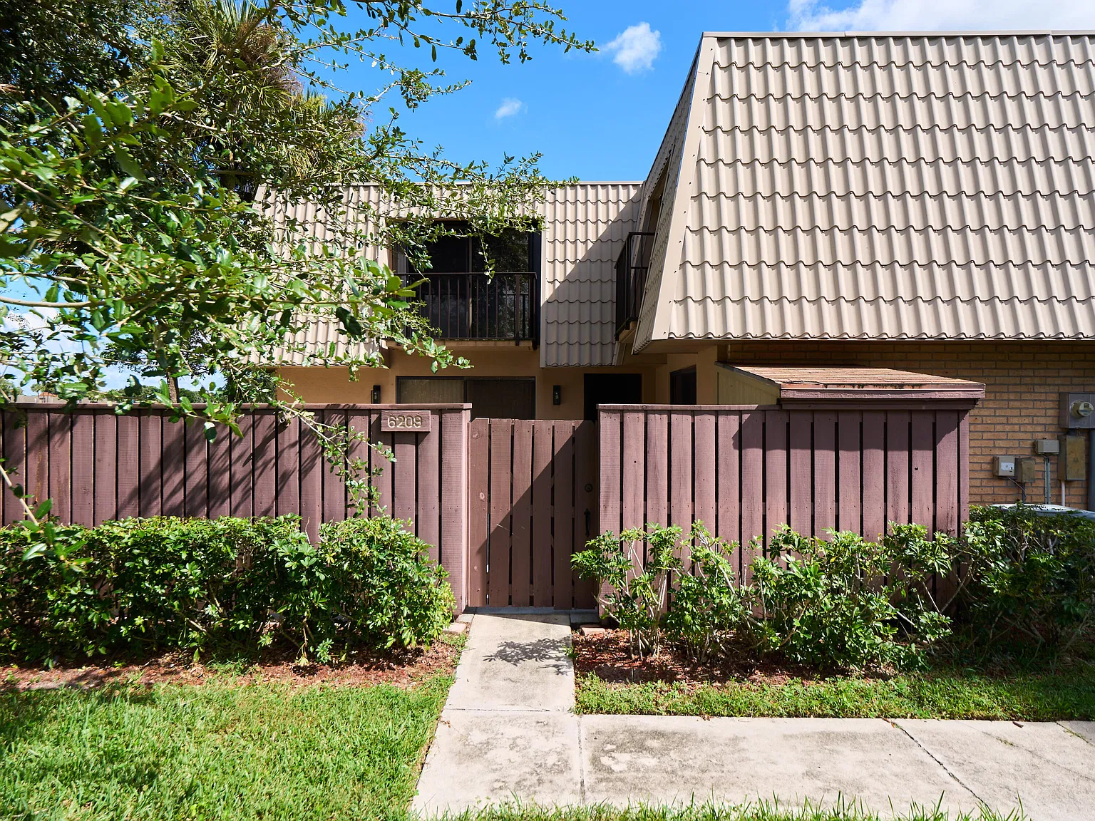 2 bed, 2.5 bath, 1236 sqft, $2,700 — Photo 4