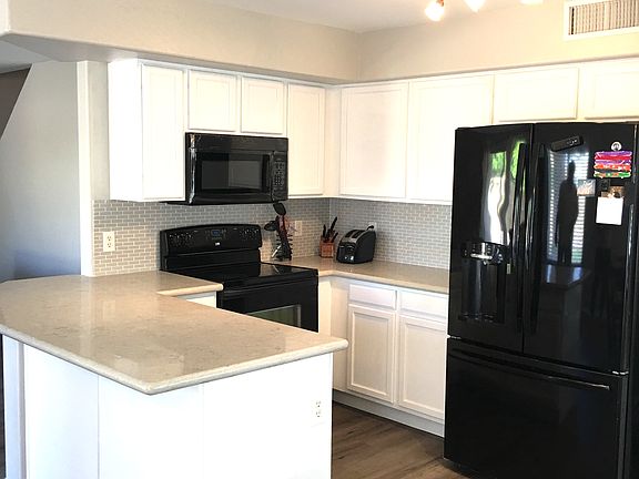 2nd image of 2450 E Oxford Ct