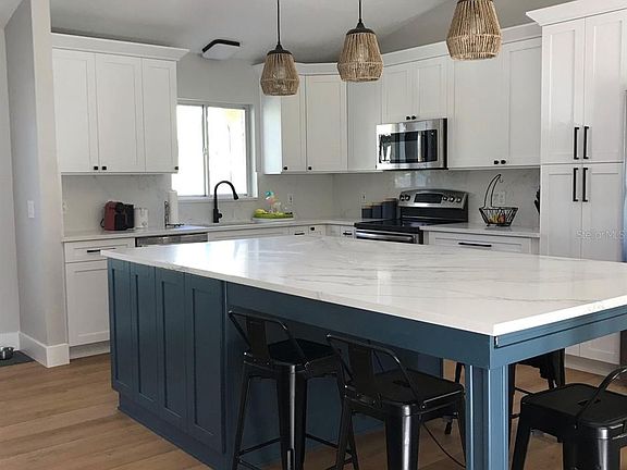 5th image of 3116 W Pearl Ave