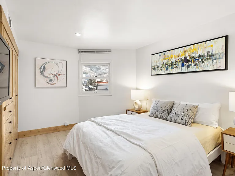 809 S Aspen St #2 — Photo 13