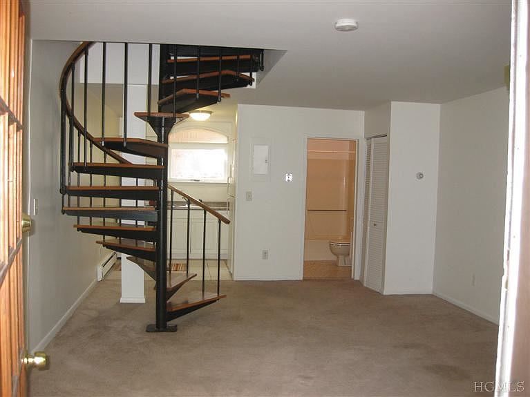 1st image of 1 Beecher Ln APT A2