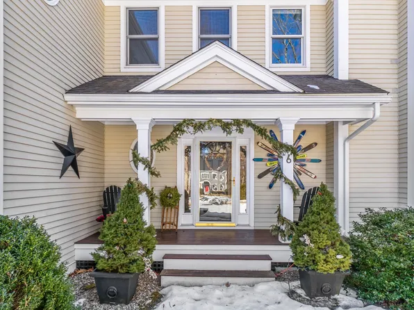 6 Amberwood Drive, Exeter, NH 03833