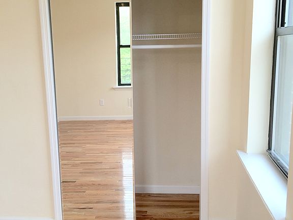 3rd image of 603 Isham St APT 3C
