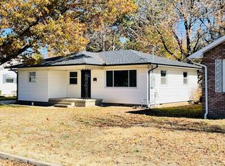 210 S Goode Ave, Columbus, KS 66725