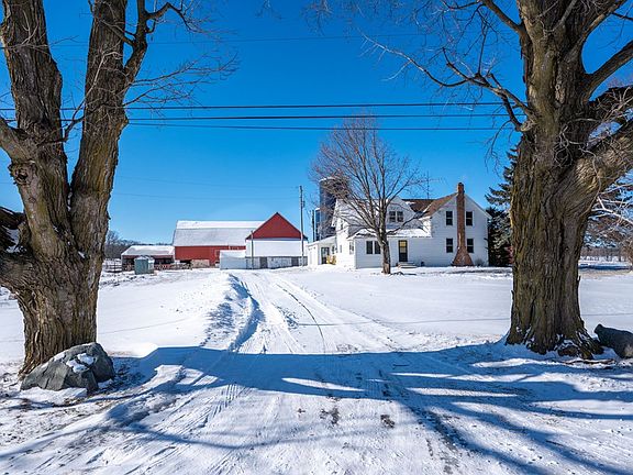 2nd image of 6265 Kiehnau Rd