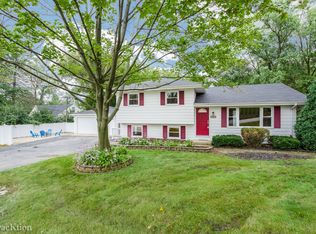 5519 Hillcrest Ave, Downers Grove, IL 60515