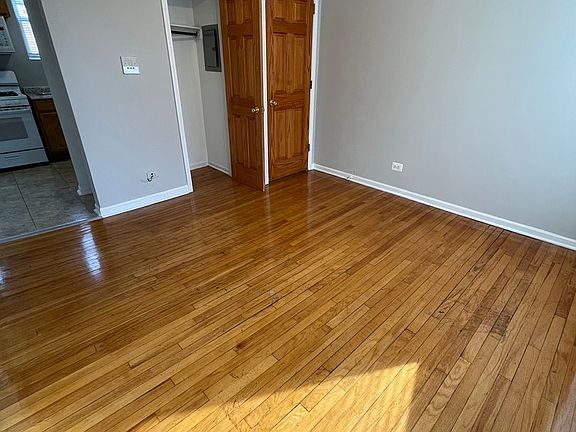 2nd image of 102 S Lotus Ave #Lm-06-3