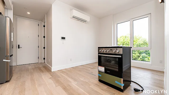Kitchen, photo 2