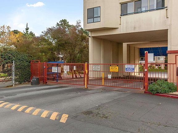 3rd image of 1551 Southgate Ave APT 126