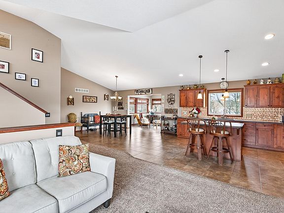 5th image of 1125 Bridle Creek Dr