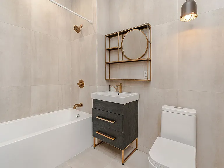 198 Johnson Ave #1AA — Photo 4