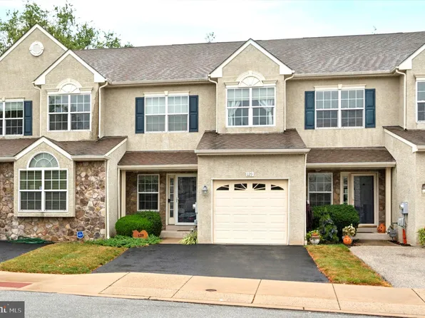 129 Fairway Ln, Norristown, PA 19403