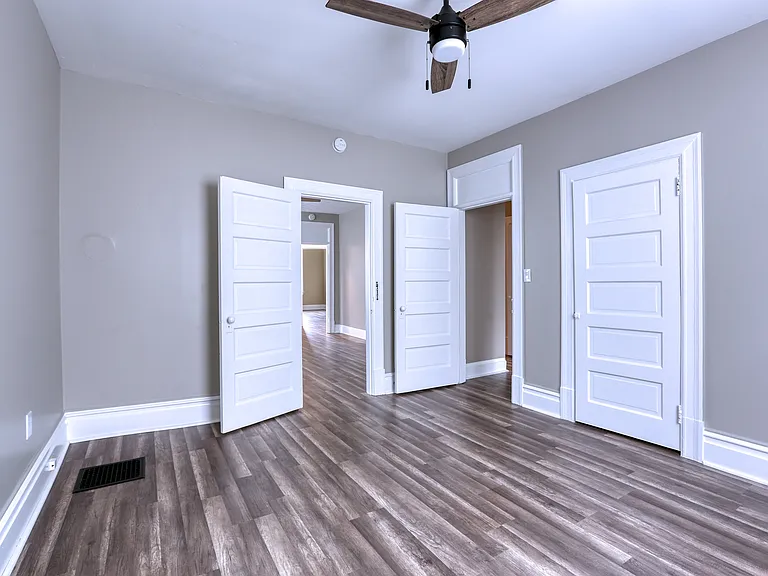 403 Wall Ave #AVENUE2 — Photo 10