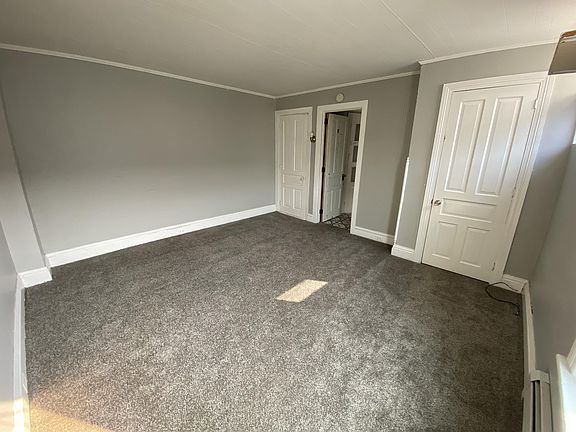 2nd image of 314 N Hawthorne St APT 2