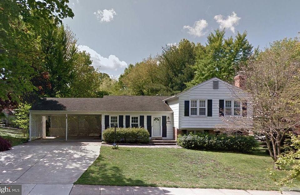 1st image of 215 Watts Branch Pkwy