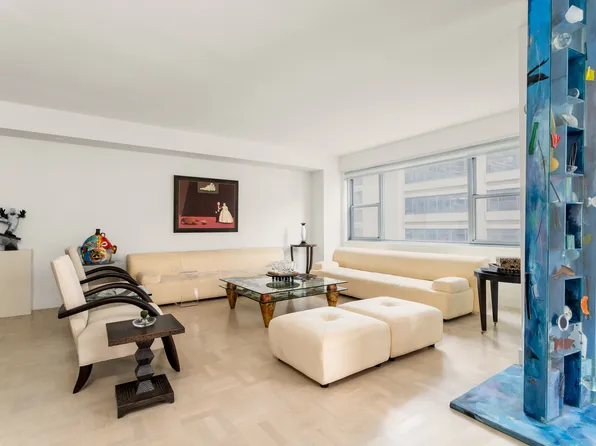 150 East 69th Street image 2 of 14