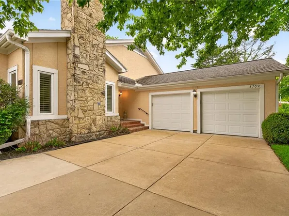 3709 Somerset Dr, Prairie Village, KS 66208