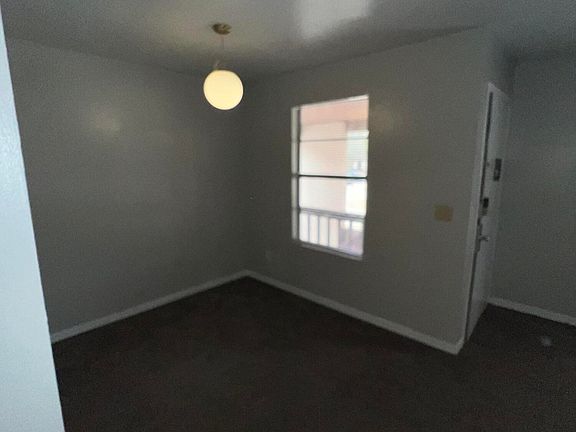 4th image of 457 BENTWOOD Lane