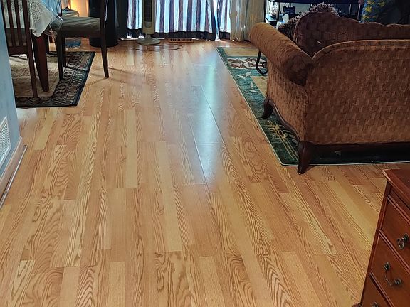 3rd image of 310 E Forest Knoll Dr
