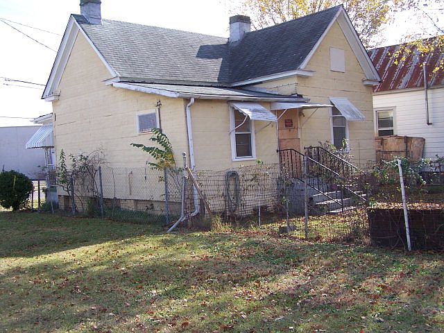 2nd image of 507 Chafee Ave