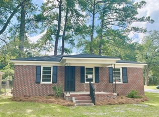 611 Francis St, Walterboro, SC 29488