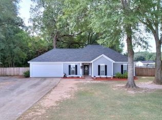 108 Paula Ct, Leesburg, GA 31763