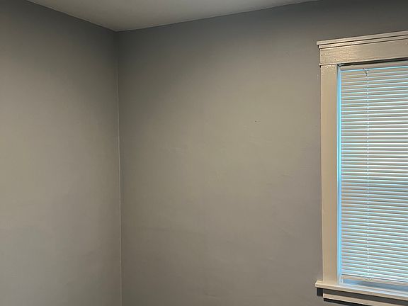 5th image of 121 Condon Ave